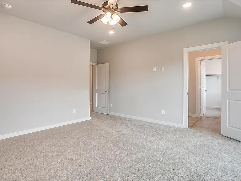 4532 Hogans Alley Dr — Photo 17