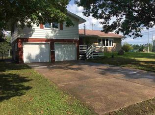 706 Bluff St, Quinnesec, MI 49876
