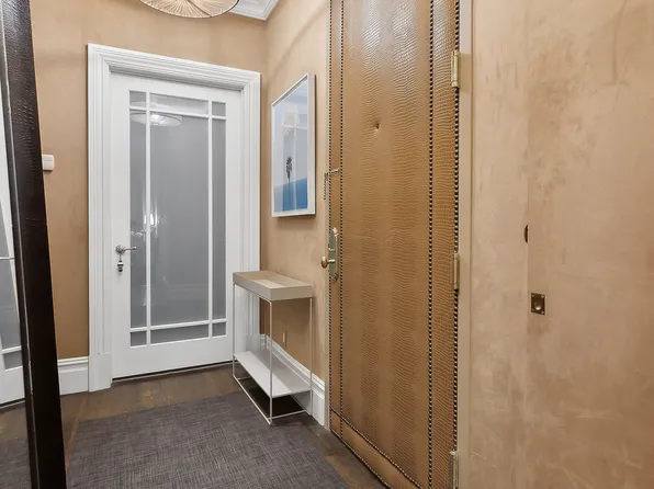 3 East 75th Street 1C image 6 of 7