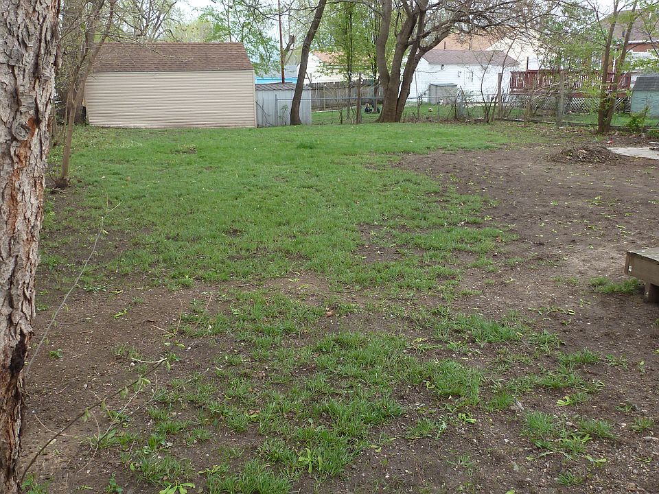 2nd image of 211 Hull Ave
