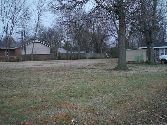 5th image of 615 N Parkinson Ave