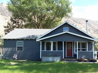 8919 Shady Pine Rd, Klamath Falls, OR 97601