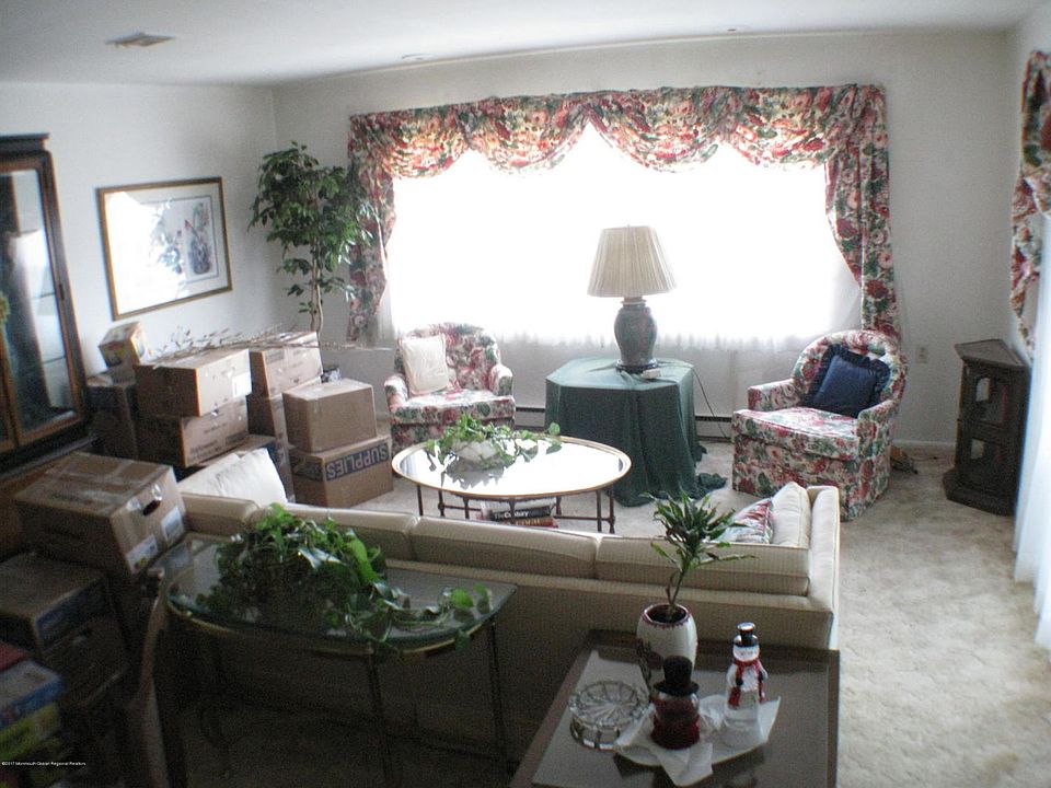 1088 Argyll Cir Lakewood NJ Zillow