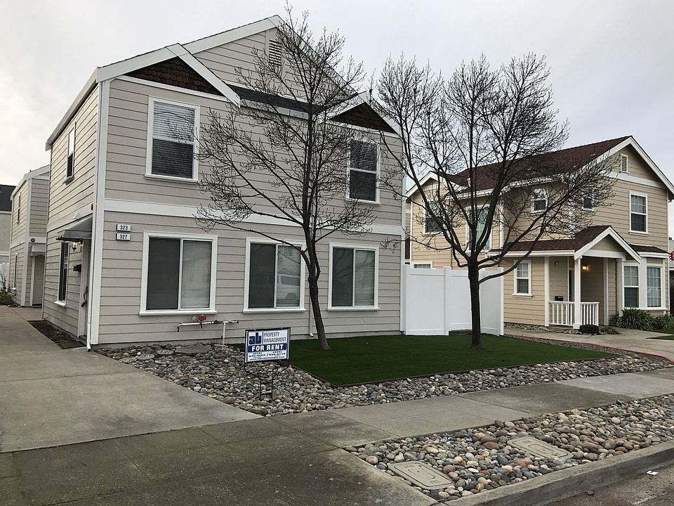1st image of 323-327 N K St #323