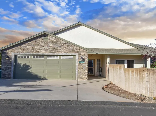 20370 Starr King Dr, Soulsbyville, CA 95372