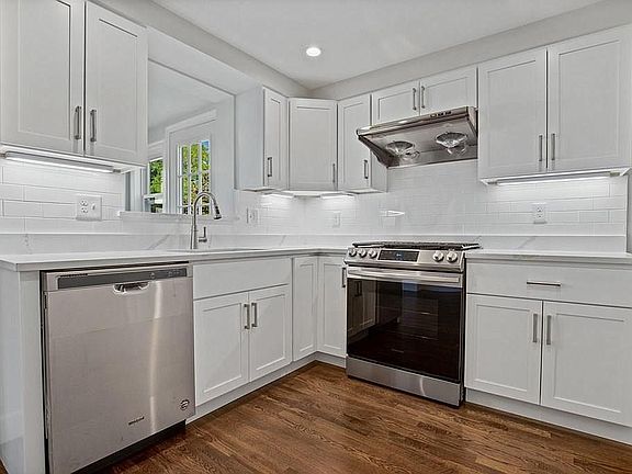 2nd image of 222A Quincy Shore Dr