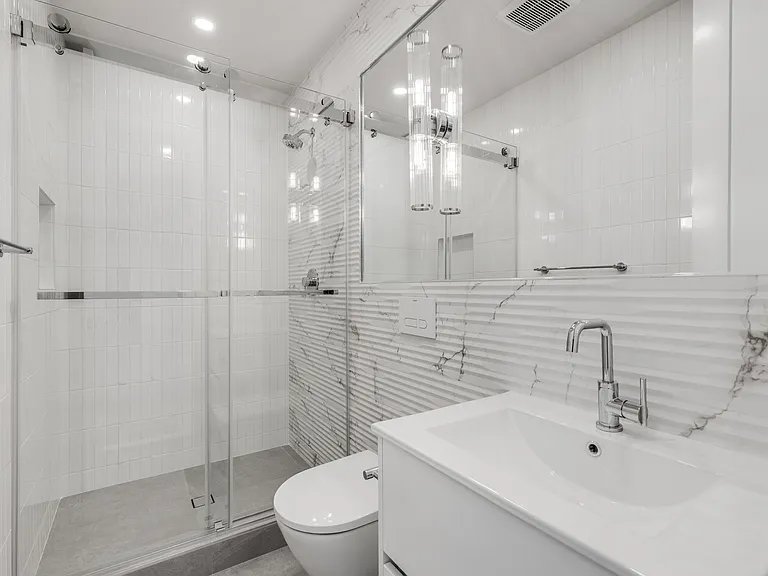14 Bedford St #2 — Photo 4