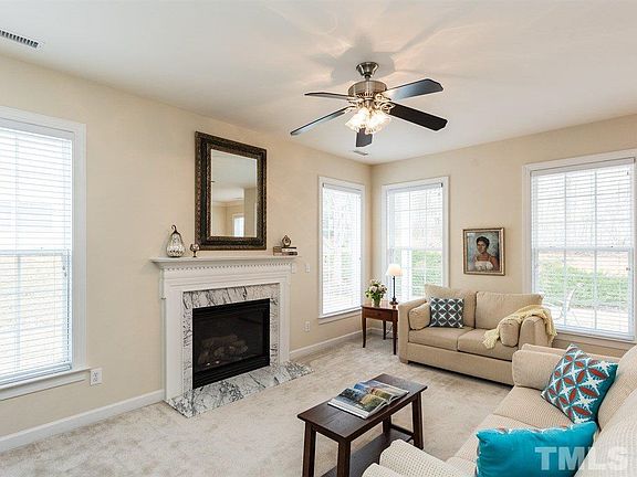 4th image of 501 Bartlett Cir
