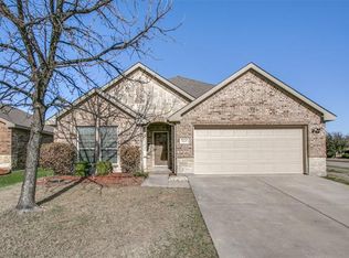 8649 Running River Ln, Fort Worth, TX 76131