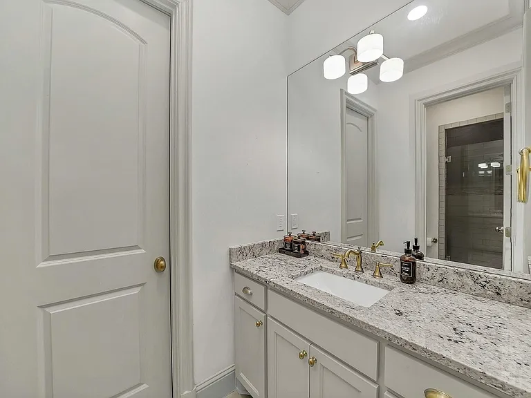 12114 Prestonridge Rd — Photo 31