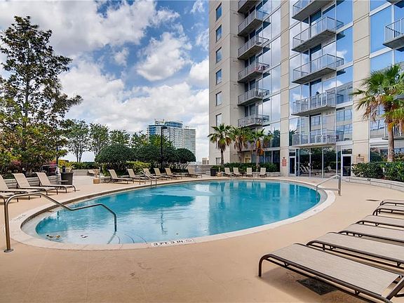 5th image of 155 Court Ave #1509