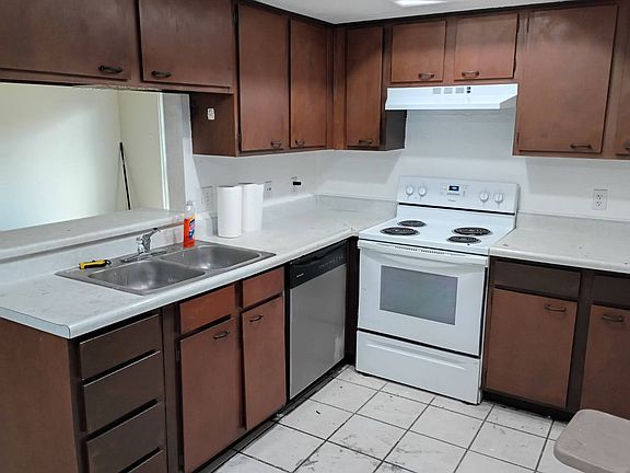 3rd image of 7445 Cook Rd