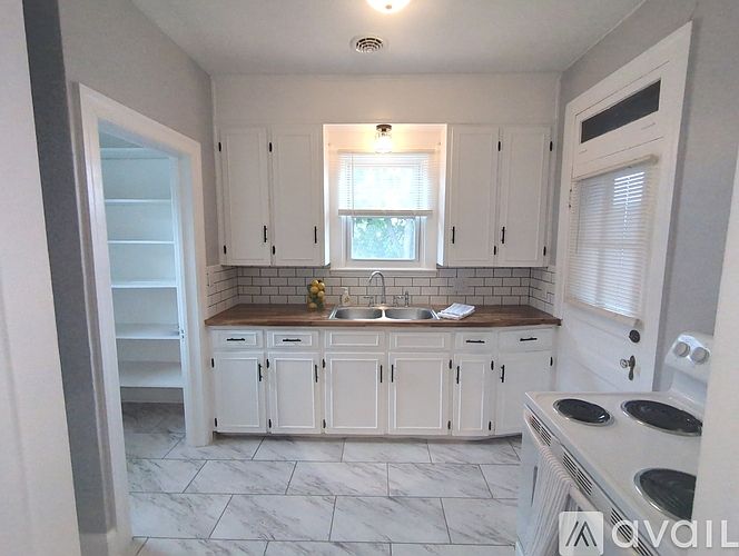 1st image of 1006 Potomac Ave APT 2N