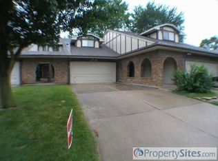 2905 NW 5th St, Blue Springs, MO 64014