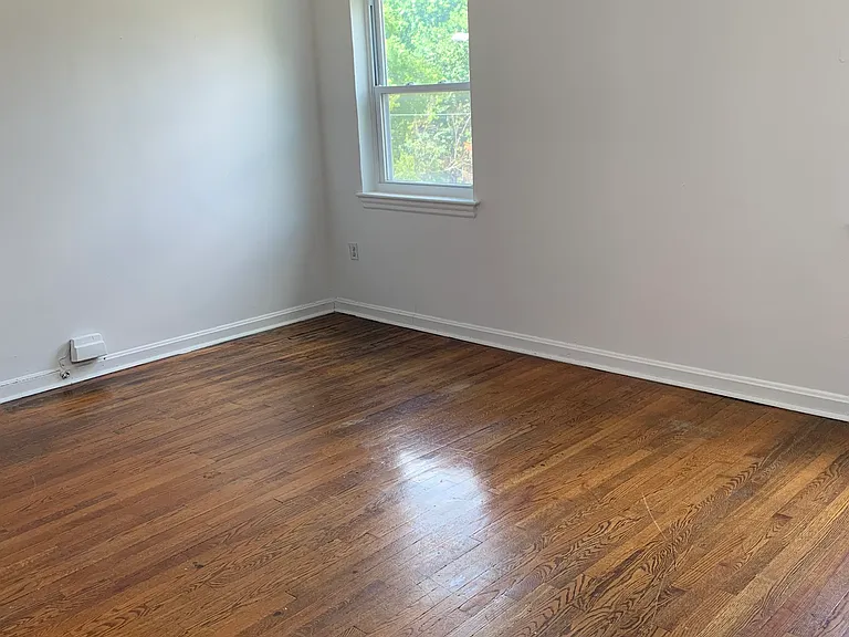 4627 E Capitol St SE — Photo 9