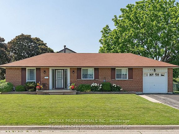 2nd image of 124 Panter Cres