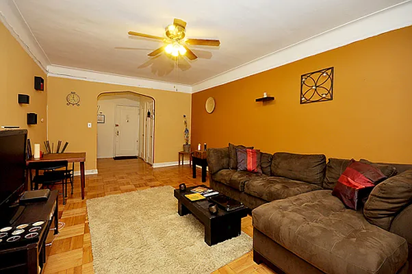 Rented by M.Woods & Associates | media 4