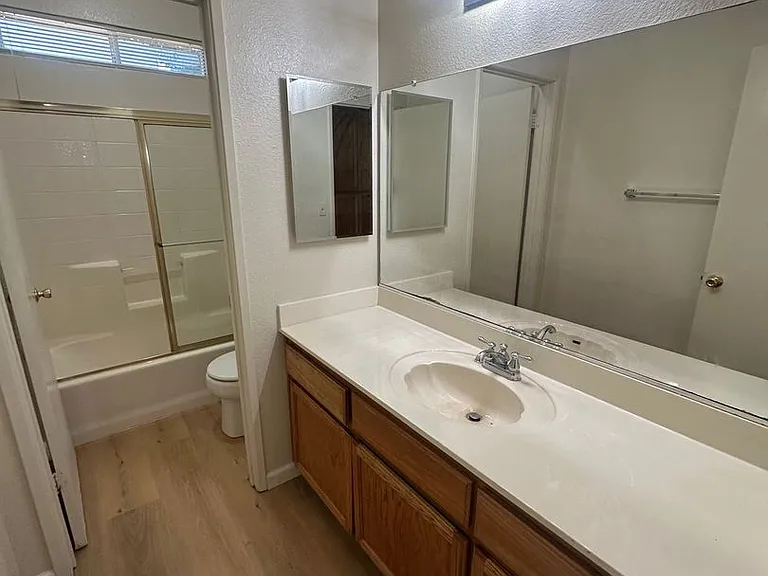 9521 Twin Brooks Ln — Photo 3
