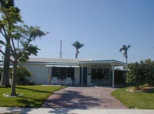 916 SE 16th Pl, Deerfield Beach, FL 33441