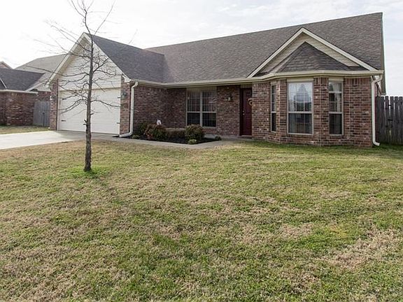 2nd image of 2321 Bunker Ln