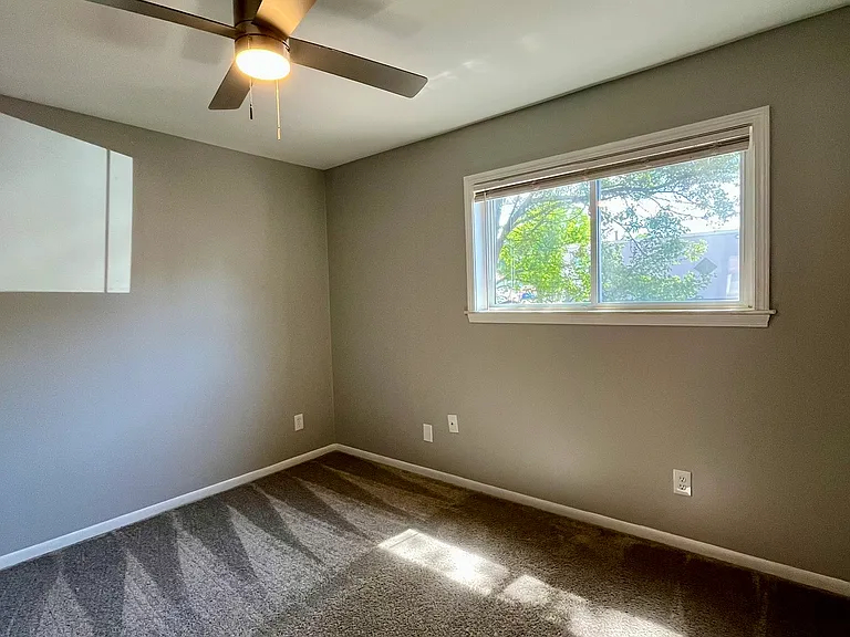 4415 Oakwood Blvd #2 — Photo 8