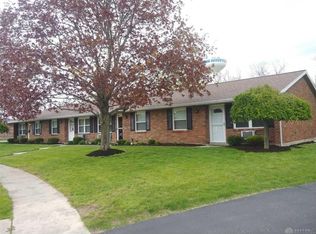 340 Leisure Dr, Brookville, OH 45309