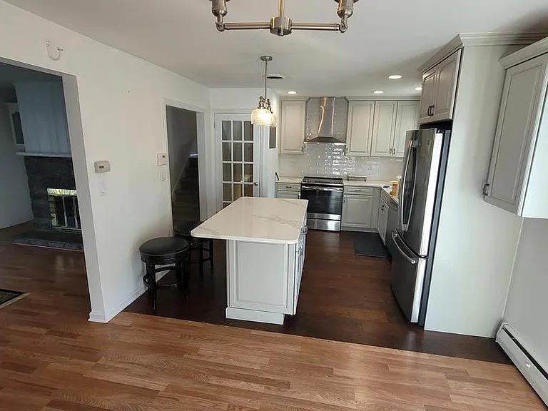 300 Adams Rd — Photo 12