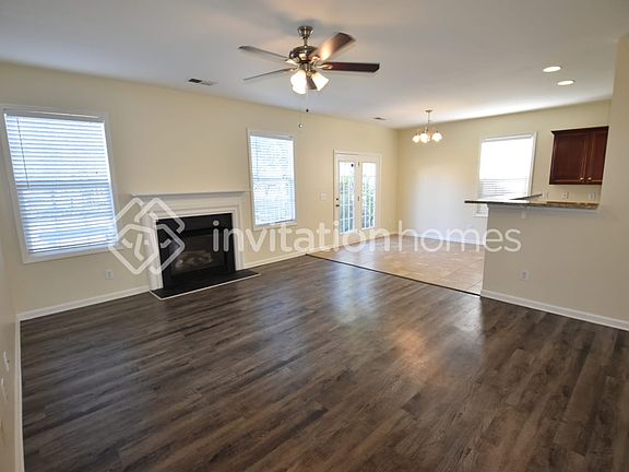 5th image of 107 Charing Pl