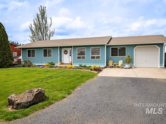4th image of 1003 Grand Fir Dr