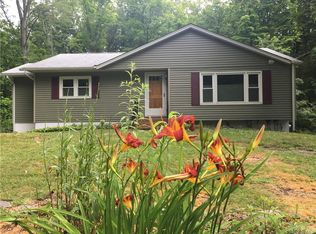 90 Ridge Rd, Highland Mills, NY 10930