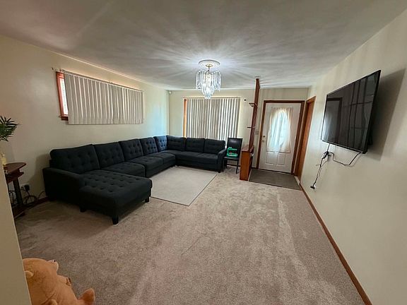 5th image of 2444 Linden Ave