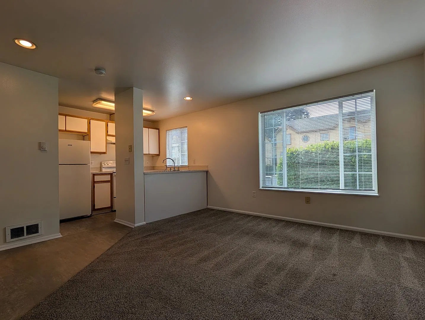 Great 1-Bedroom, 1-Bath Apartment Off Bailey Hill! — Photo 4