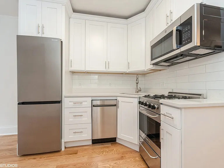 16 Clearway St #4 — Photo 3