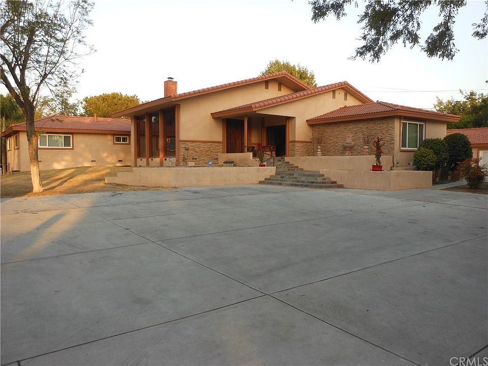 1st image of 626 S Prospero Dr
