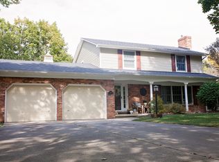 1072 Fenton Hills Dr, Flint, MI 48507