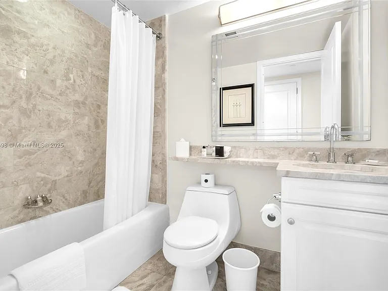1435 Brickell Ave #3012 — Photo 30