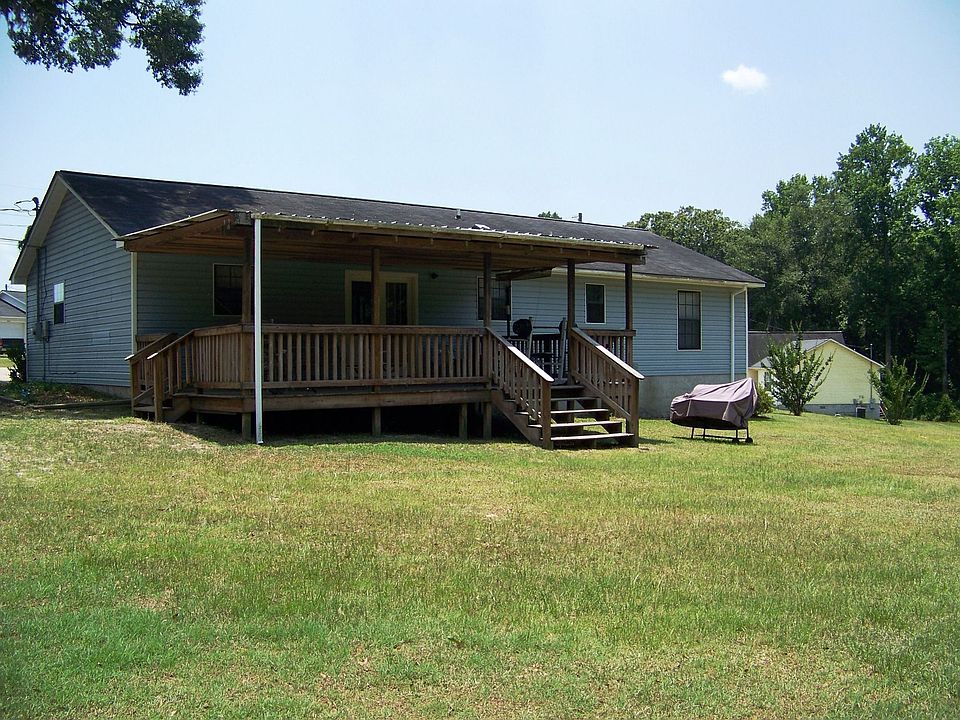 2nd image of 465 Bay Tree Rd