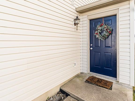 2nd image of 10391 Buckshire Ln