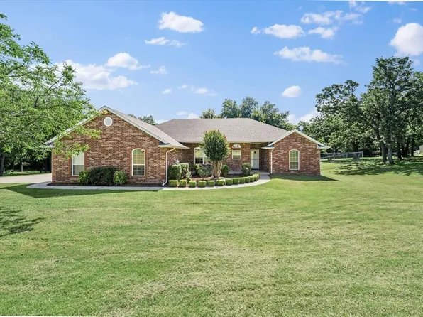 4444 S Deer Park Ln, Harrah, OK 73045