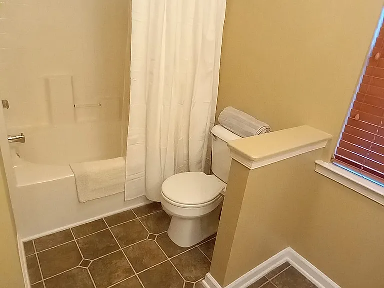Primary bathroom garden tub and shower combo - very spacious