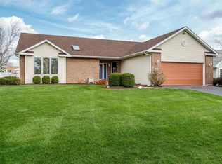 7962 Slater Dr, Rockford, IL 61108