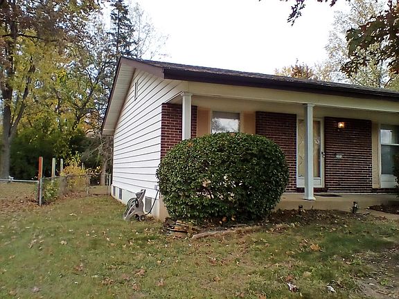 4th image of 2231 Outlook Dr