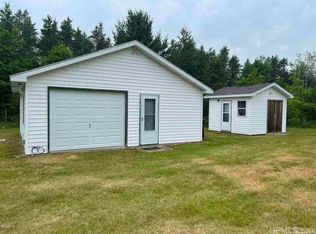 W7848 White Tail Ln, Pembine, WI 54156
