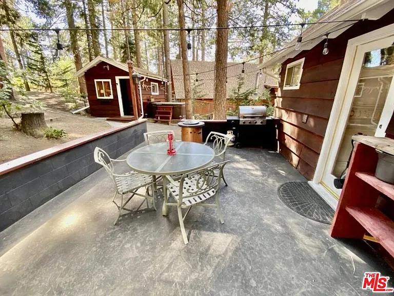 52521 Pine Ridge Rd — Photo 31