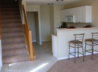 8282 Sugar Magnolia Dr, Blacklick, OH 43004