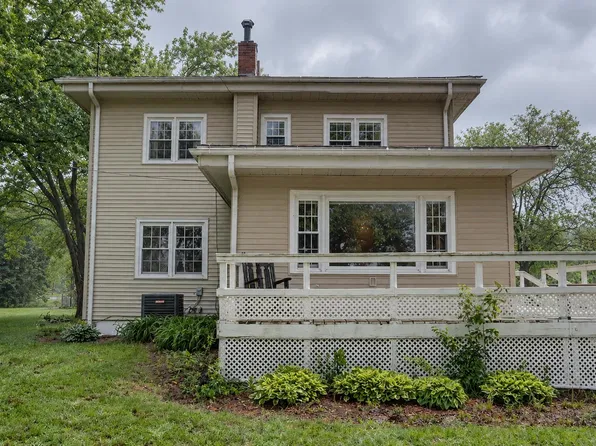 15660 Ebson Rd, Fulton, IL 61252