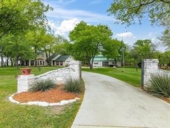 2nd image of 1990 Ripy Rd