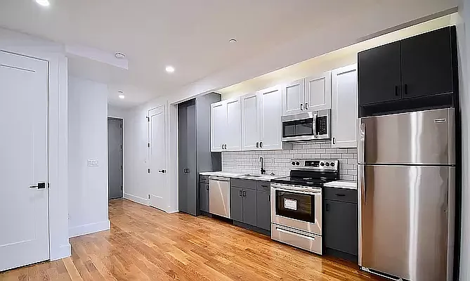 Rented by REAL New York | media 2