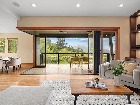 4th image of 16391 Cypress Way