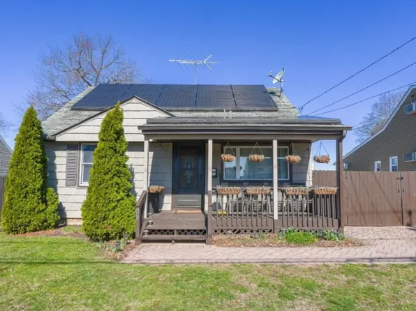 25 Ovington Ave, Edison, NJ 08817